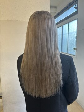 ポート 蕨(PORT) ハイトーンシルバー×ロングヘア【高岩美季】