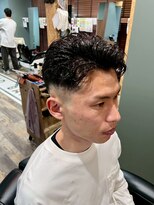 スタンドバーバー 柏(STAND BARBER) MEN’S HAIR/サーフカール/刈り上げセンターパート/<理容室>