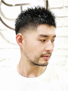 ヘアーアンドグルーミング ヨシザワインク(HAIR&GROOMING YOSHIZAWA Inc.) ローフェードベリーショートビジネス刈り上げバーバー短髪束感