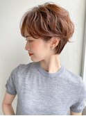 ショートミルクティーブロンドダークブルーワンホンレイヤー