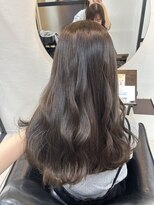 ケー 北千住(K.) ブリーチ無しのミルクティー風ベージュ【北千住髪質改善カラー】