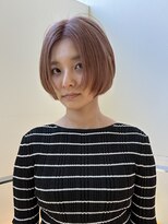 スニップス ダズ(SNIPS DOES)&nbsp;柔らかピンクベージュの前上がりボブ