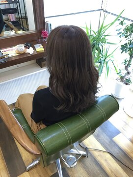 ヘアデザインメリー(hair design Merry) ハイライトをいれているからこその透明感【ブルーアッシュ】