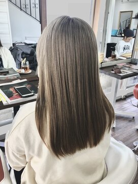 クラナ(clana) シアーベージュカラー