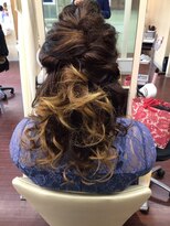 ヘアサロン ユニティ(Hair Salon Unity) 編み込みカールハーフアップ