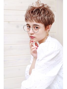 オーシャン(Ocean) [OCEAN Hair&Life藤原純] カジュアル分け目なしオン眉ショート☆