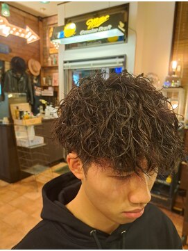 バーバーショップ ブラザーズ(barbershop Brothers) ツーブロマッシュベースツイストスパイラルパーマ