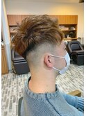 刈り上げハイトーンショート