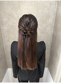 ハーフアップ　お呼ばれヘア　結婚式ヘア