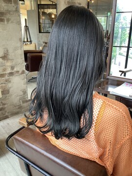 ロンド(RONND) ツヤ髪ブルーブラック