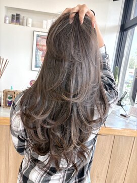 ウィリーベル 沖縄(WILLIE BELLE) レイヤーカット