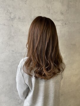 ユイテ 新河岸店(yuite) ロングレイヤーカット・ミディアムレイヤーカット