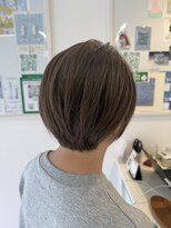 ユーアンドアイ(you & i) 白髪が多くても楽しめる、ミントグレージュの丸みショートボブ