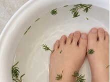 トース(TOSU)の雰囲気（ヘナとritual spaには、心地よい足湯の時間も。）