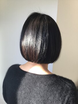 ボワール(Voir) 王道ツヤツヤボブ