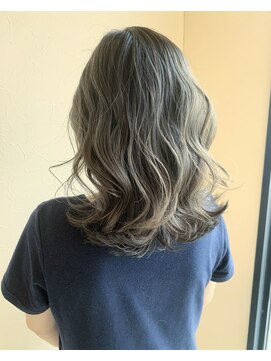 シアン(CYAN) 外国人風バレイヤージュグレージュ