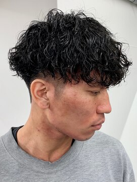 ジーニー 本厚木(Genie) 波巻きスパイラルパーマ/ハイライト/マッシュパーマ/ウルフ