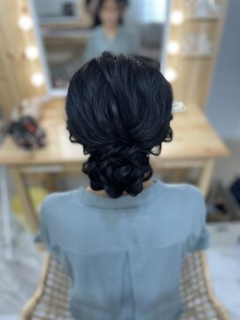 グラムール(Gramour) シニヨン