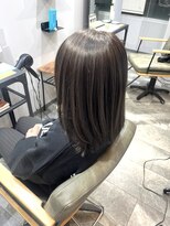 エスト 小倉(est)&nbsp;コントラストハイライト/赤みのないカラー/グレージュ/ボブ