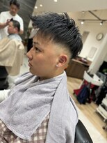 タカギ(TAKAGI) ツーブロックフェード×アップバングジェットモヒカン