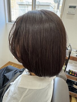 ちゃっかり お顔周りにレイヤーで華やかなスタイル