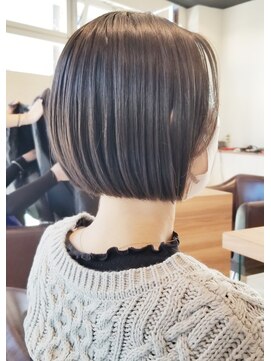 フロア(FLOOR) #ワンレングスボブ#白髪ぼかし#金沢文庫FLOOR八木