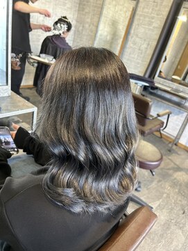 ダブ(DAB) 【鹿沼美容室/イルミナカラー/インナーカラー/白髪ぼかし】