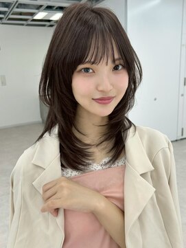 ユーフォリア 渋谷グランデ(Euphoria SHIBUYA GRANDE) レイヤーカット 顔周りレイヤー ウルフレイヤーカット 艶髪 20代