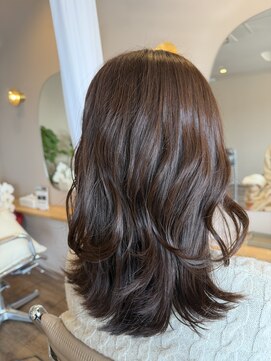 ティガ ヘア(Tiga hair) 王道ハイブラウン