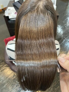 ラリュエル 江曽島店(La Ruelle.) ジンジャーグレージュ