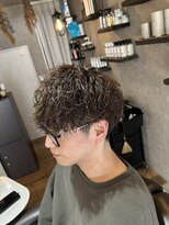 トニコ(toniko)&nbsp;ツイストスパイラルパーマ×マッシュ×ブラウンカラー