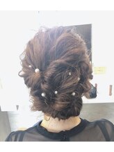 クイーンズゲート RITZ店(Queens's gate) 透明感ゆるふわパーティヘアアレンジ