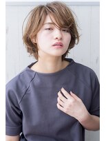 イルミナカラー外ハネショートボブ