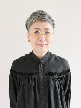 えがお美容室 【えがお美容室】50代60代にオススメ◎グレイヘアショートバング