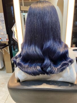 インク サカエ(inq sakae) 韓国/青紫/カールアレンジ/小顔/ロング