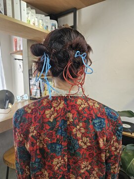 イット(it.) it.YUI 個性的アレンジ ツインお団子 結婚式アレンジ