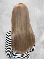 ラックスビー スカイ 大阪梅田店(LUXBE SKY)&nbsp;ミルクティーベージュハイトーンロングヘア