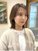 おしゃれ可愛いくびれるミディアムレイヤー
