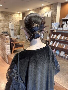 マッシュ アドベ 八戸ノ里(MASHU ADOBE) 参列にもお勧め☆タイトアレンジヘア