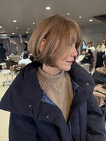 クオール(Quol)&nbsp;【白髪率90%以上】ミルキーベージュ　みみかけボブ