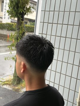 ザ クラン バイ ヘッドライト 仙台長町店(THE CLAN by HEADLIGHT) 【サイド膨らみどうする?】ロースキンフェード/フェザーアップ