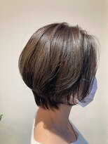 キー(KEY)&nbsp;透明感ブルーアッシュの大人ショート