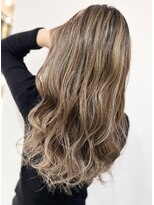 ラビス 浦和(Lovis)&nbsp;浦和/ホワイトカラー/韓国/シールエクステ/イヤリングカラー