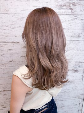 フィゼル 南堀江店(fizelle) ミルクティーベージュ