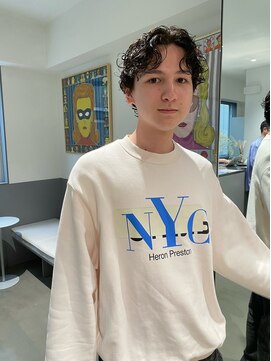 エイゾー 銀座(EIZO) メンズパーマ