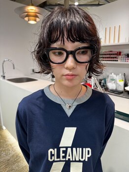 フィット ヒュー 千葉(fit hue)の写真/パーマに特化にしたスタイリスト在籍。都内でも人気のトレンドパーマStyleを千葉で楽しめる。[千葉駅]