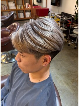 ビハインドザカーテン(BEHIND THE CURTAIN) ホワイトベージュ×メンズ×ハイトーンカラー×ケアブリーチ