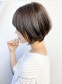 20代30代大人可愛い小顔ショートボブ前下がりショートハイライト