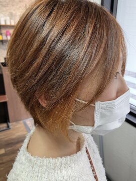 シートゥー(C.two) 【ショートグラデーションボブ】