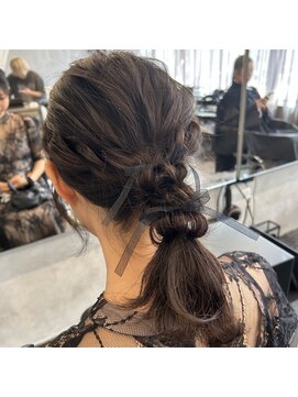 ニコ シモノセキ(NIKO Shimonoseki) ミディアムヘア編み下ろし